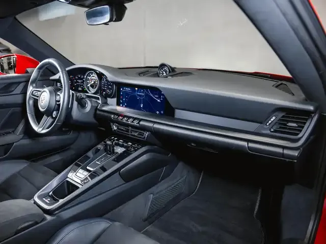 Porsche 992