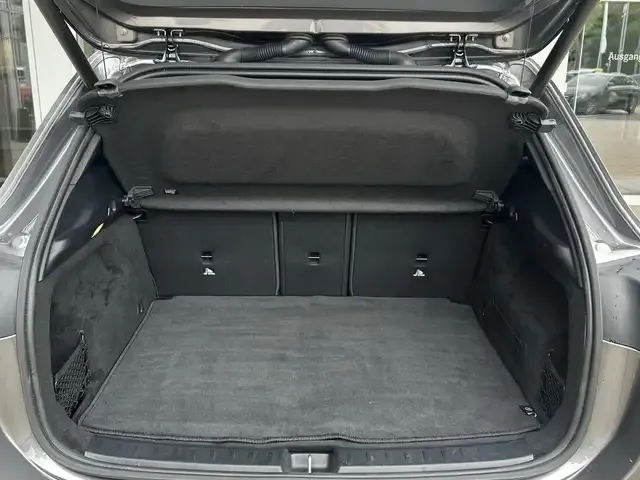 Mercedes-Benz GLA 220