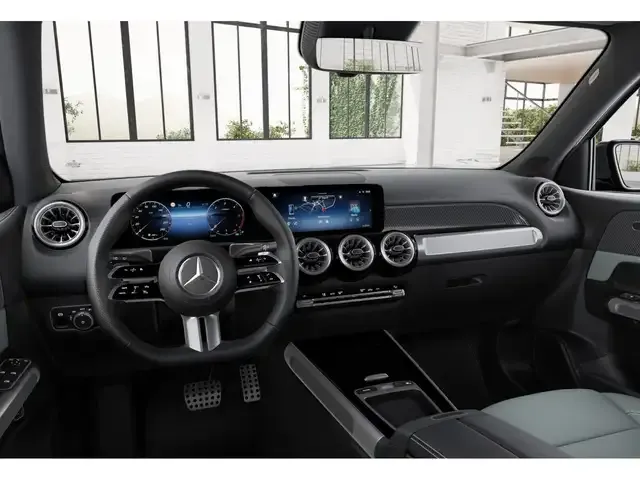 Mercedes-Benz GLB 220