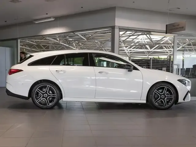 Mercedes-Benz CLA 200