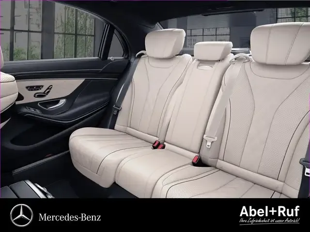 Mercedes-Benz S 560