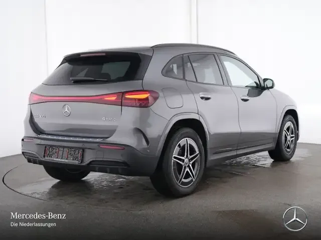 Mercedes-Benz EQA 300
