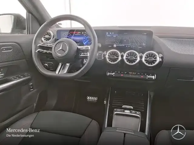 Mercedes-Benz EQA 300