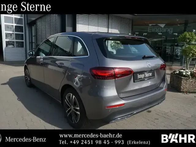 Mercedes-Benz B 200