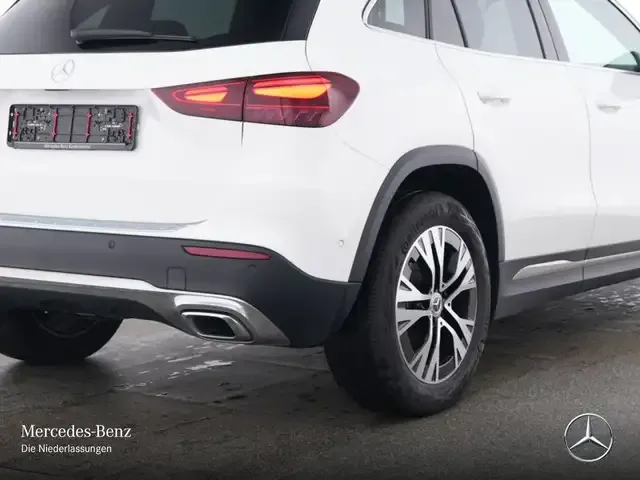 Mercedes-Benz GLA 220