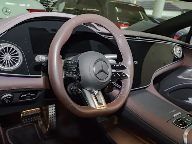 Mercedes-Benz EQS