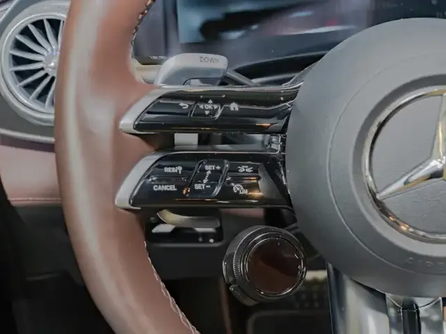 Mercedes-Benz EQS