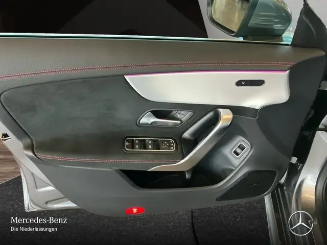 Mercedes-Benz CLA 220