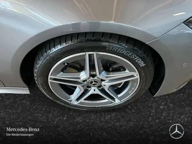 Mercedes-Benz CLA 220