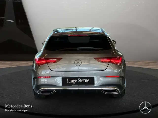 Mercedes-Benz CLA 220