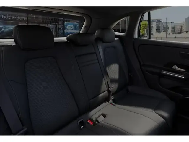 Mercedes-Benz EQA 300