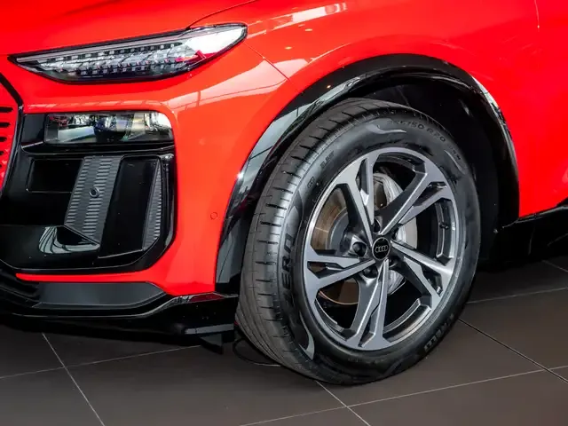 Audi Q6