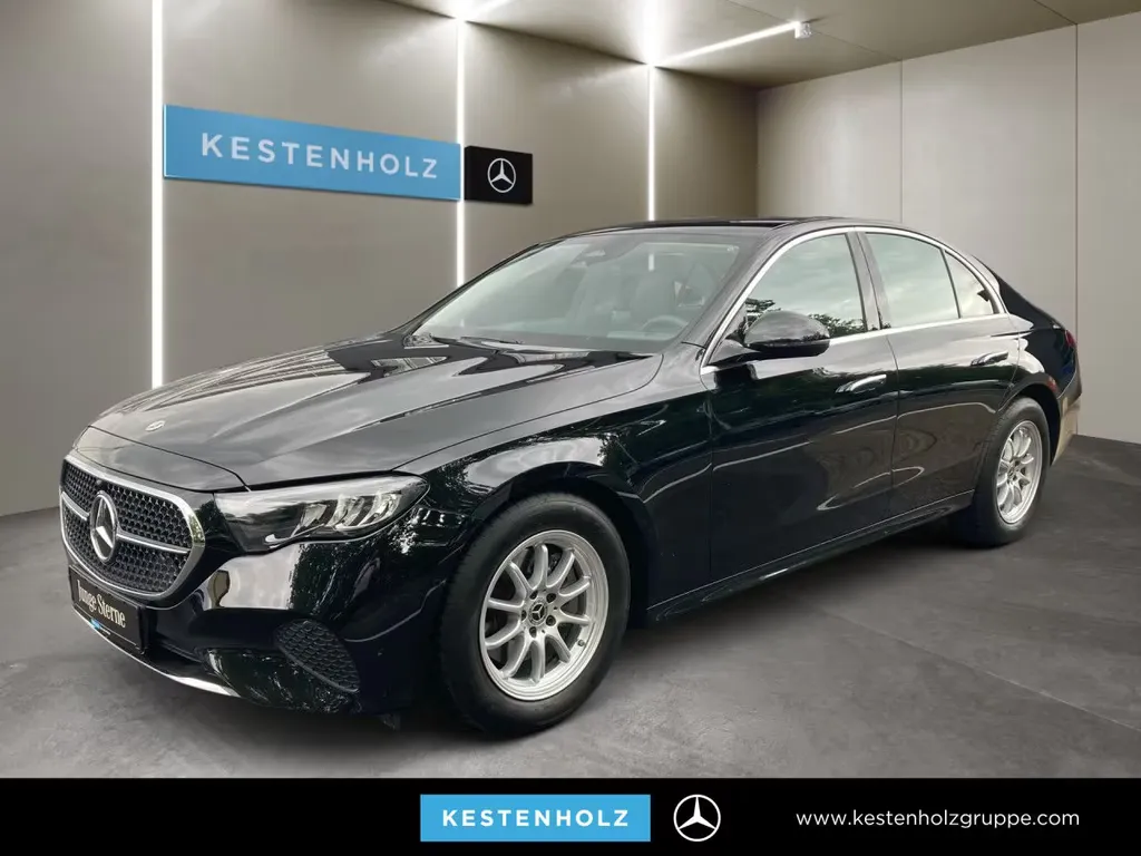 Mercedes-Benz E 200
