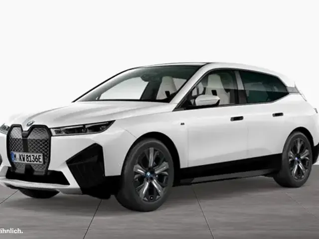 BMW iX