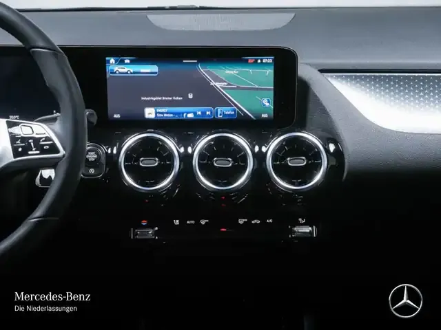 Mercedes-Benz GLA 180
