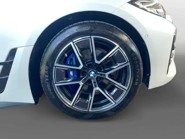 BMW 440