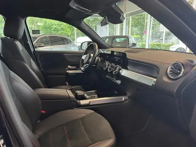 Mercedes-Benz EQB 250