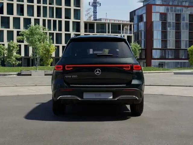 Mercedes-Benz EQB 250