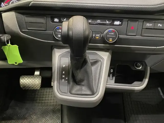 Volkswagen T6.1 Caravelle