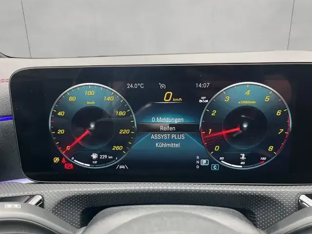 Mercedes-Benz CLA 200
