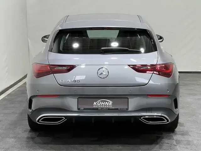 Mercedes-Benz CLA 180