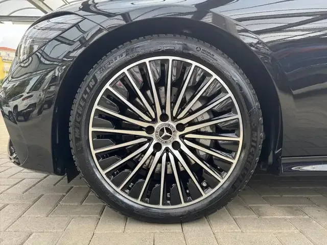 Mercedes-Benz CLE 200