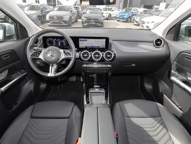 Mercedes-Benz GLA 180