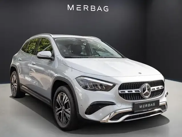 Mercedes-Benz GLA 180