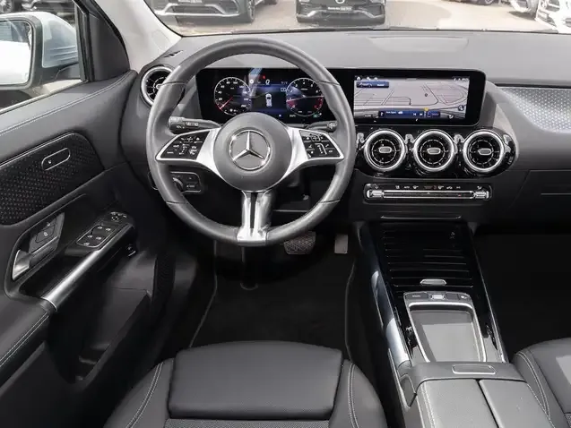 Mercedes-Benz GLA 180