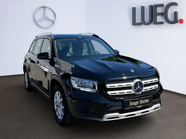 Mercedes-Benz GLB 180
