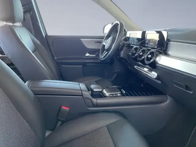 Mercedes-Benz GLB 180