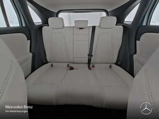 Mercedes-Benz EQA 300