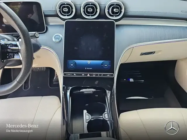 Mercedes-Benz CLE 200