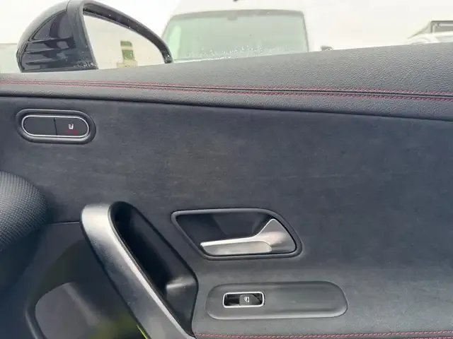 Mercedes-Benz CLA 35 AMG