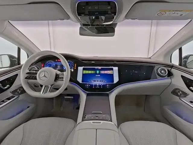 Mercedes-Benz EQE 300