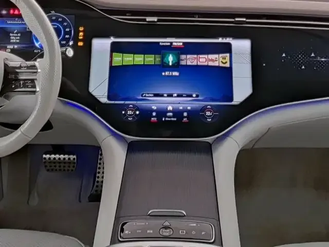 Mercedes-Benz EQE 300