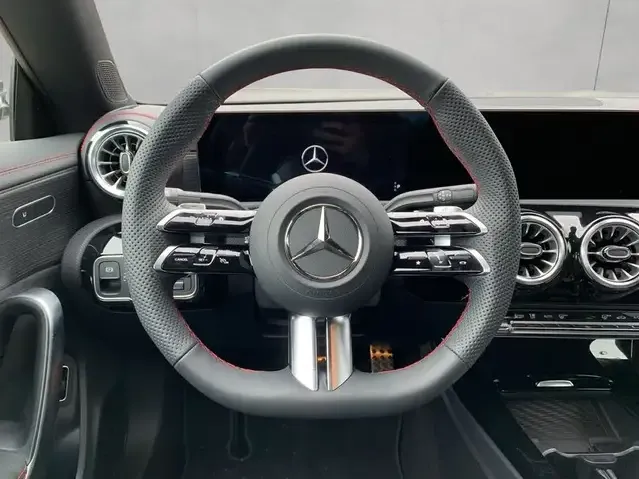 Mercedes-Benz CLA 180