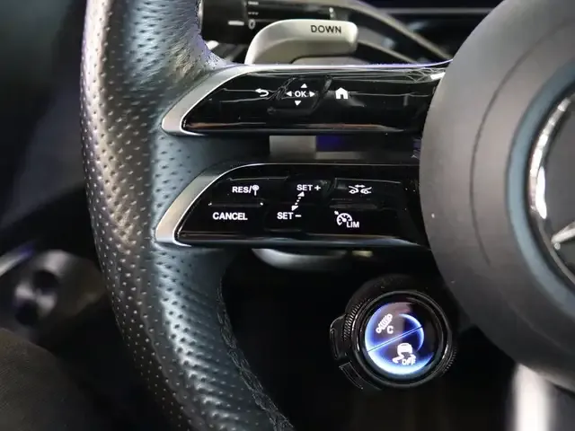 Mercedes-Benz EQE 43