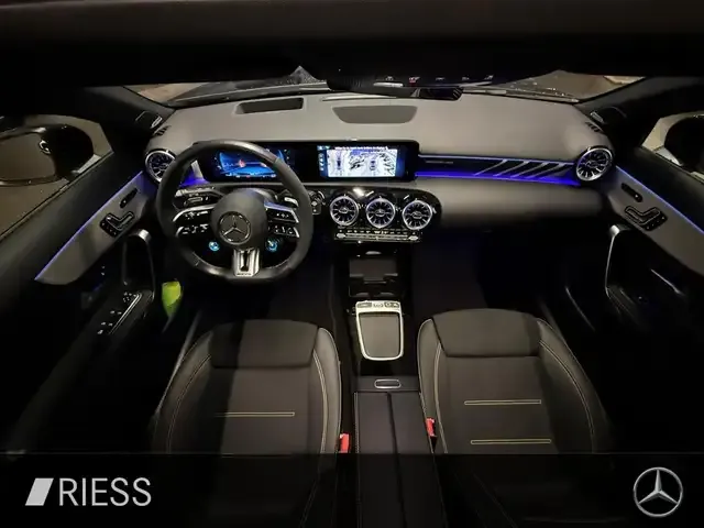 Mercedes-Benz A 45 AMG