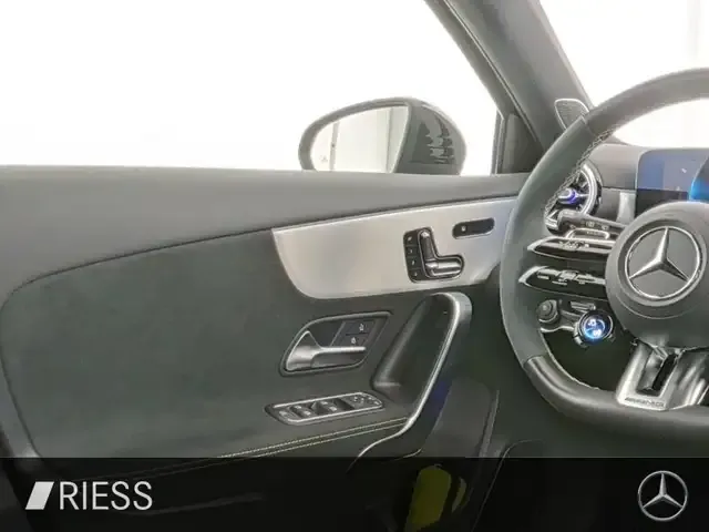 Mercedes-Benz A 45 AMG