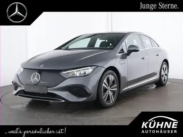 Mercedes-Benz EQE 300