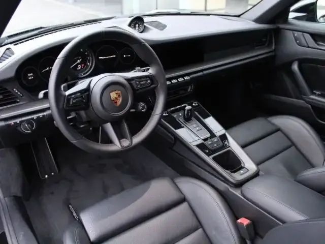 Porsche 992