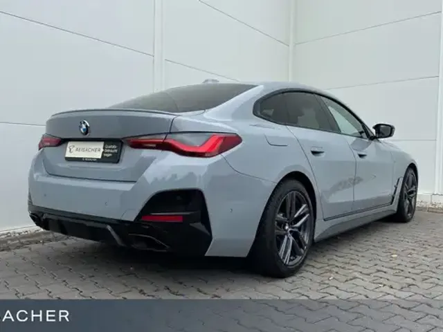BMW 440
