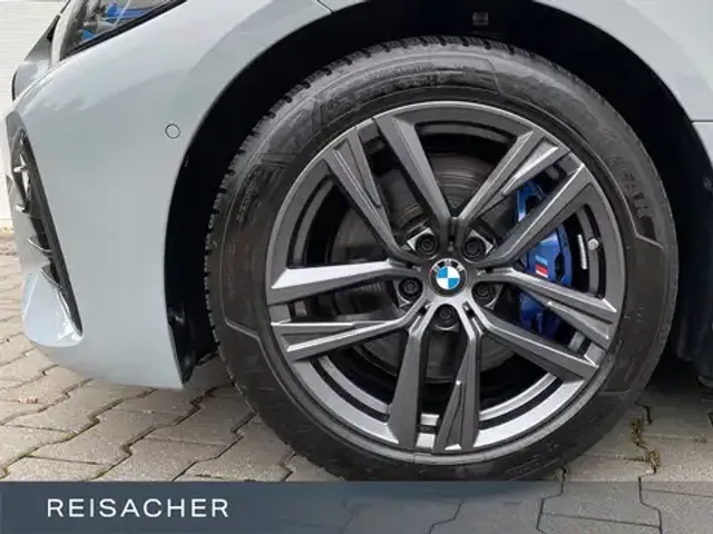 BMW 440