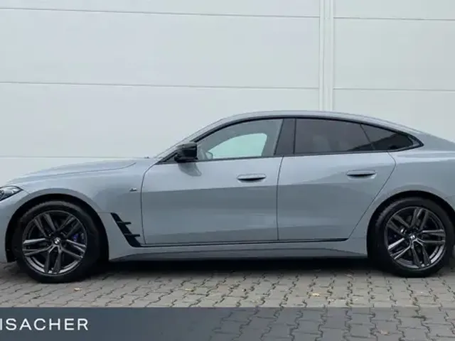 BMW 440