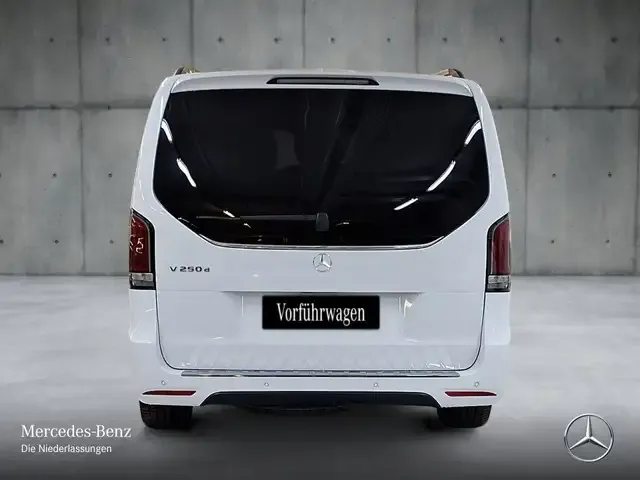 Mercedes-Benz V 250