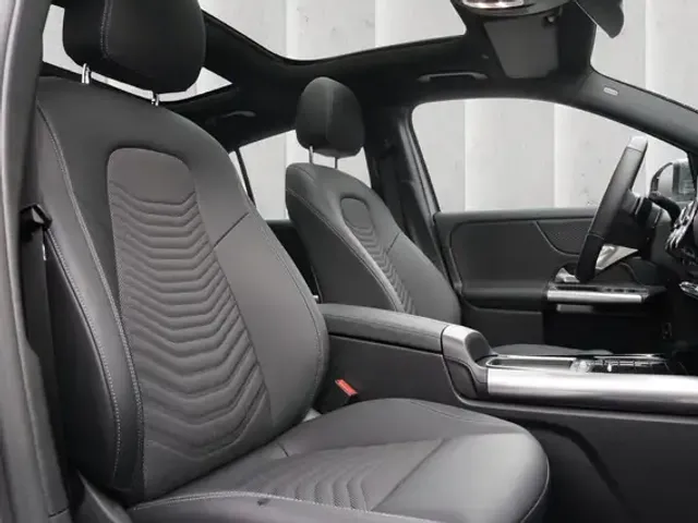 Mercedes-Benz EQA 350