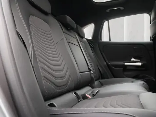 Mercedes-Benz EQA 350