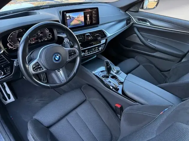 BMW 530