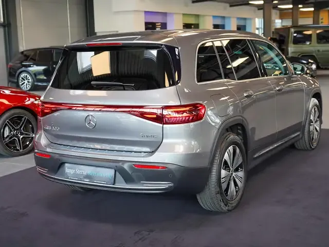 Mercedes-Benz EQB 300
